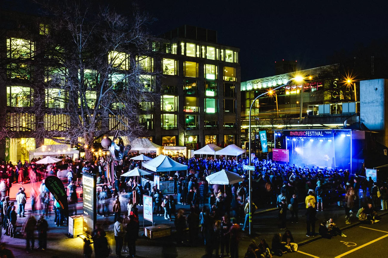 Die Stimmung auf dem Schiffbauplatz. (©Jeremie Dubois)